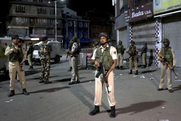 هند دستور خروج هزاران نیروی نظامی از کشمیر را صادر کرد
