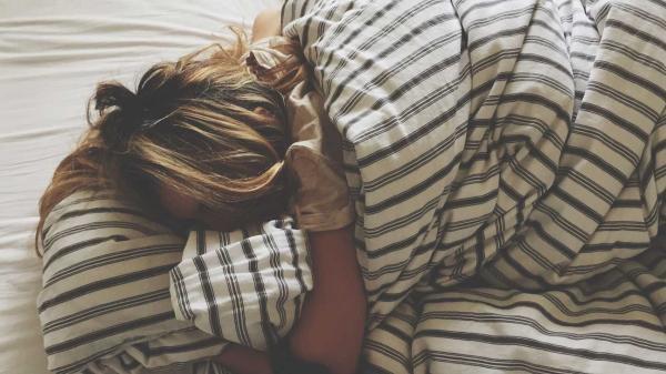خواب عمیق چیست و چرا اهمیت فراوان دارد؟