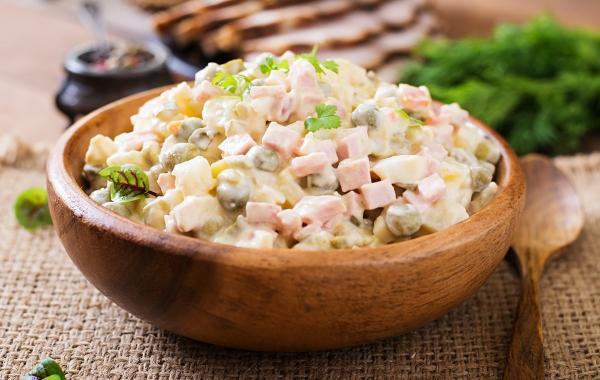 طرز تهیه سالاد الویه برای 5 نفر