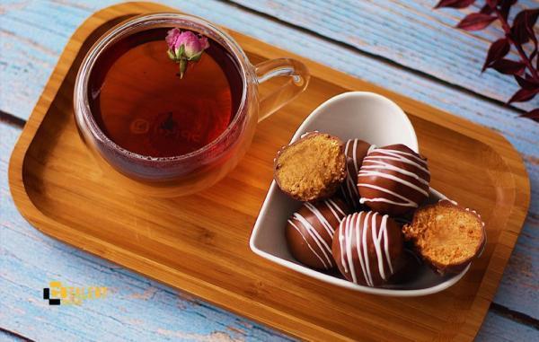 طرز تهیه توپک لوتوس؛ شیرینی بیسکویتی ساده و خوش طعم