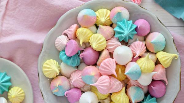 طرز تهیه بستنی خشک میوه ای؛ ترد، پفکی و متفاوت